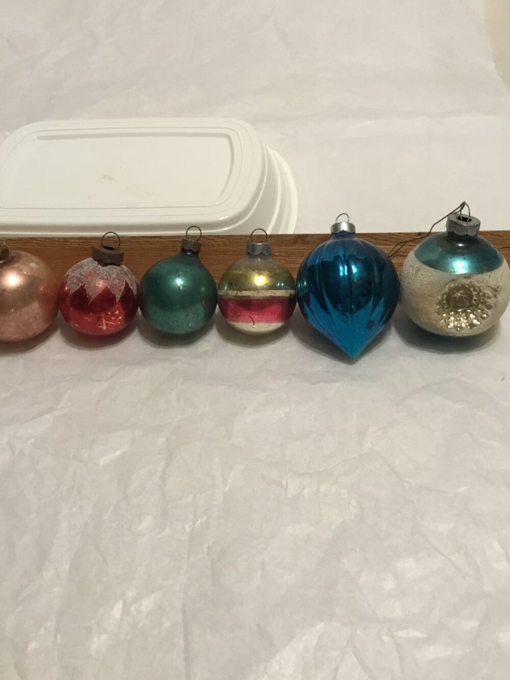 Very colorful lot of 8 antique & fragile glass Christmas tree ornaments - Picture 3 of 15